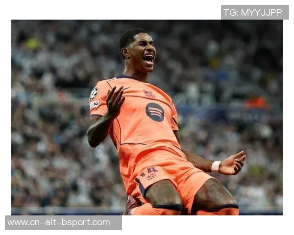 巴萨官方:拉什福德已从流感中康复,并参加了周日的训练